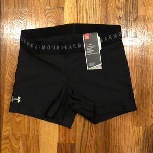 NWT black under armour compression shorts